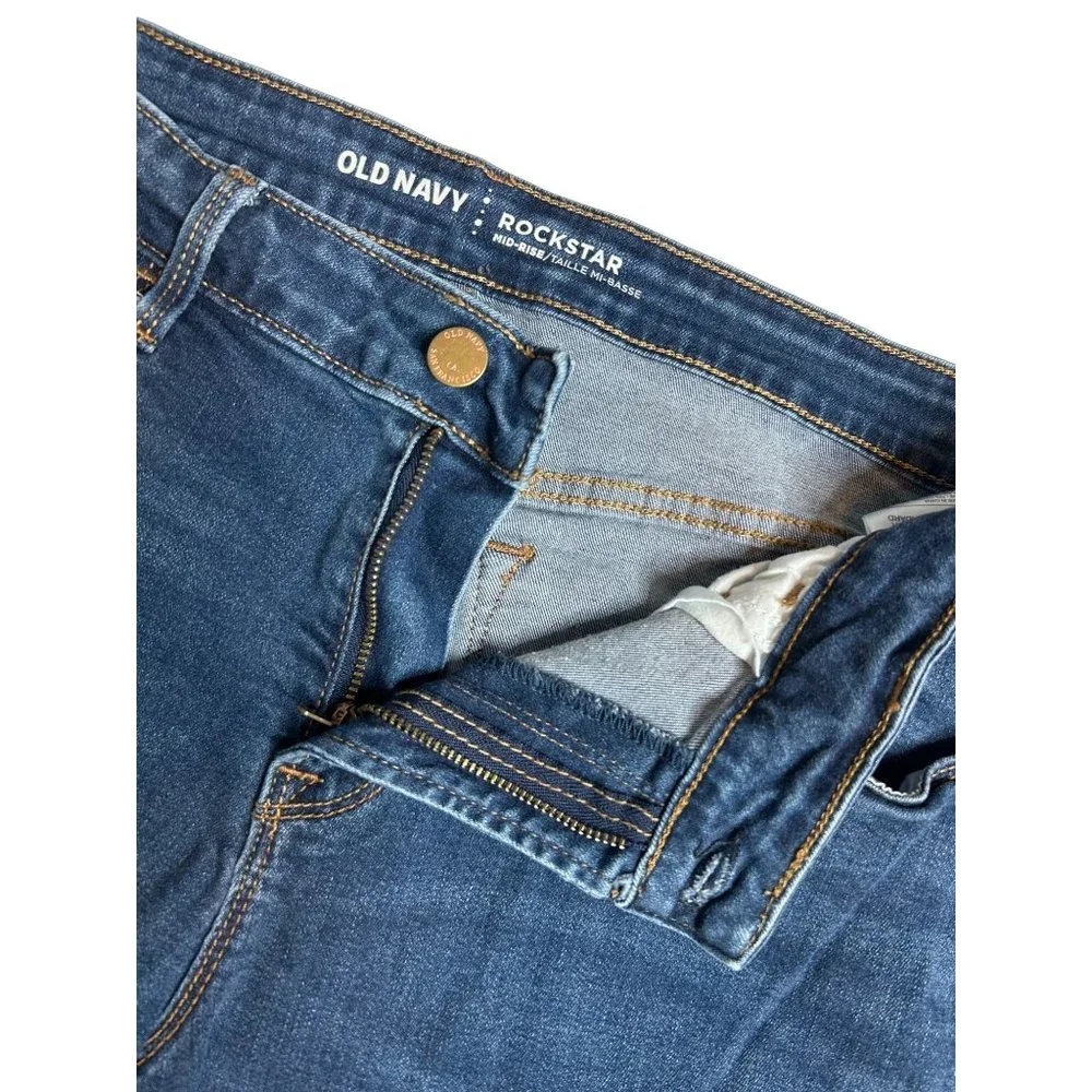 Old Navy Women's Rockstar Mid-Rise Distressed Blue Jeans‎ Size 12